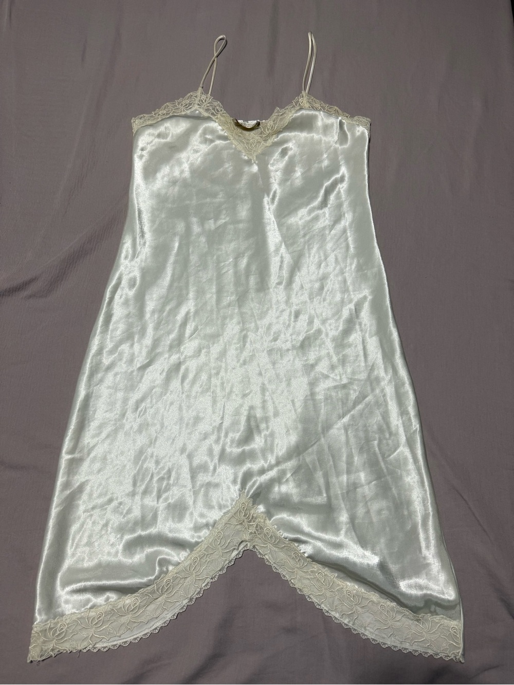 Victoria's Secret cream/off white  lace slip dress Size M #lingerie 
So cute!